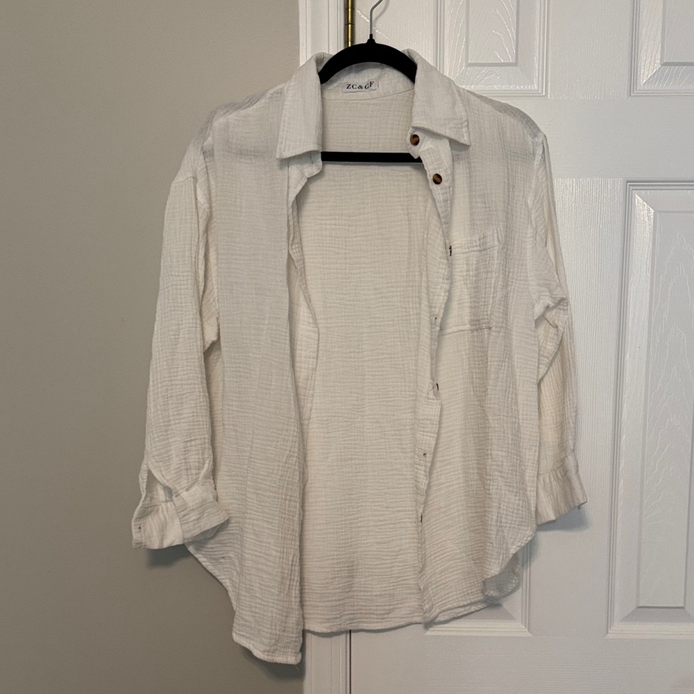 V Neck Short Sleeve Button Down Shirts - Size S